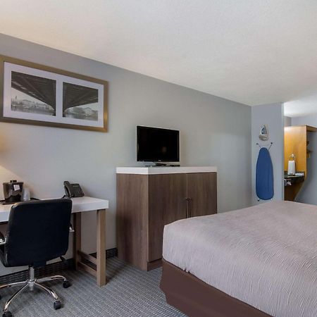 Quality Inn & Suites Silverdale Bangor-Keyport Ngoại thất bức ảnh